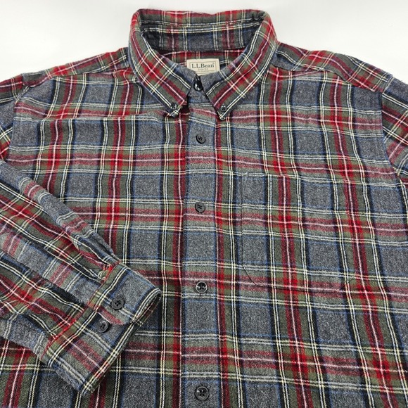 L.L. Bean Other - LL Bean Flannel Shirt Men Large Gray Red Plaid Traditional Fit Cotton A82